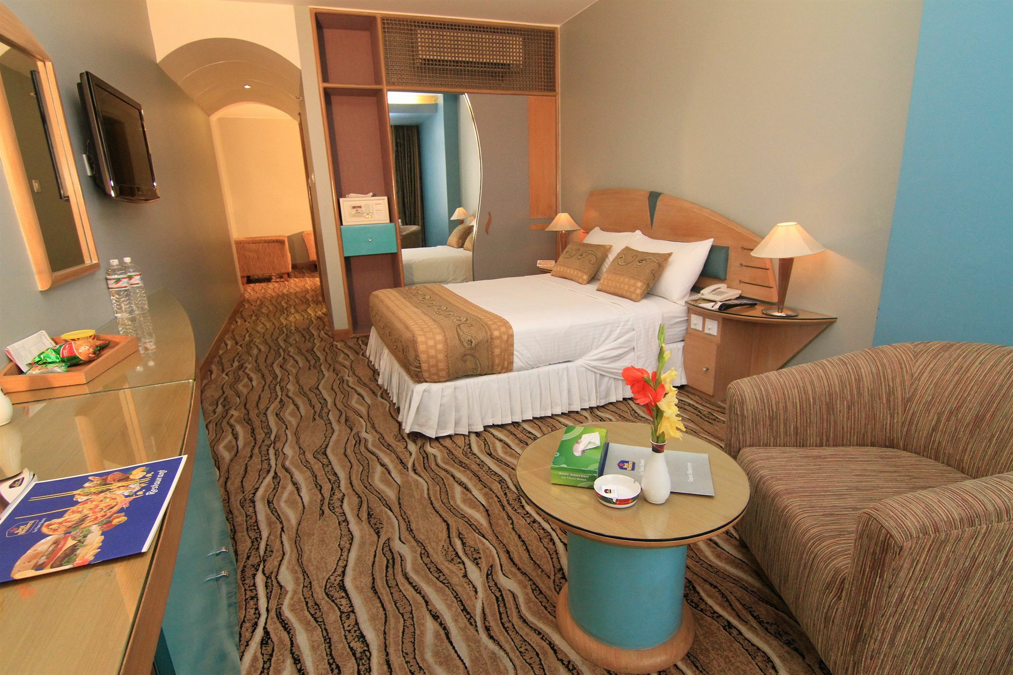 La Vinci Hotel Дака Екстериор снимка