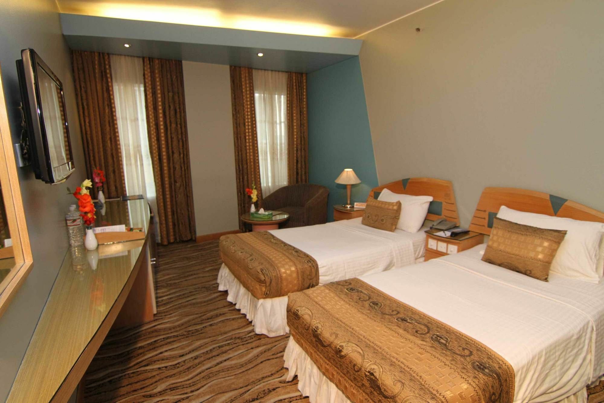 La Vinci Hotel Дака Екстериор снимка